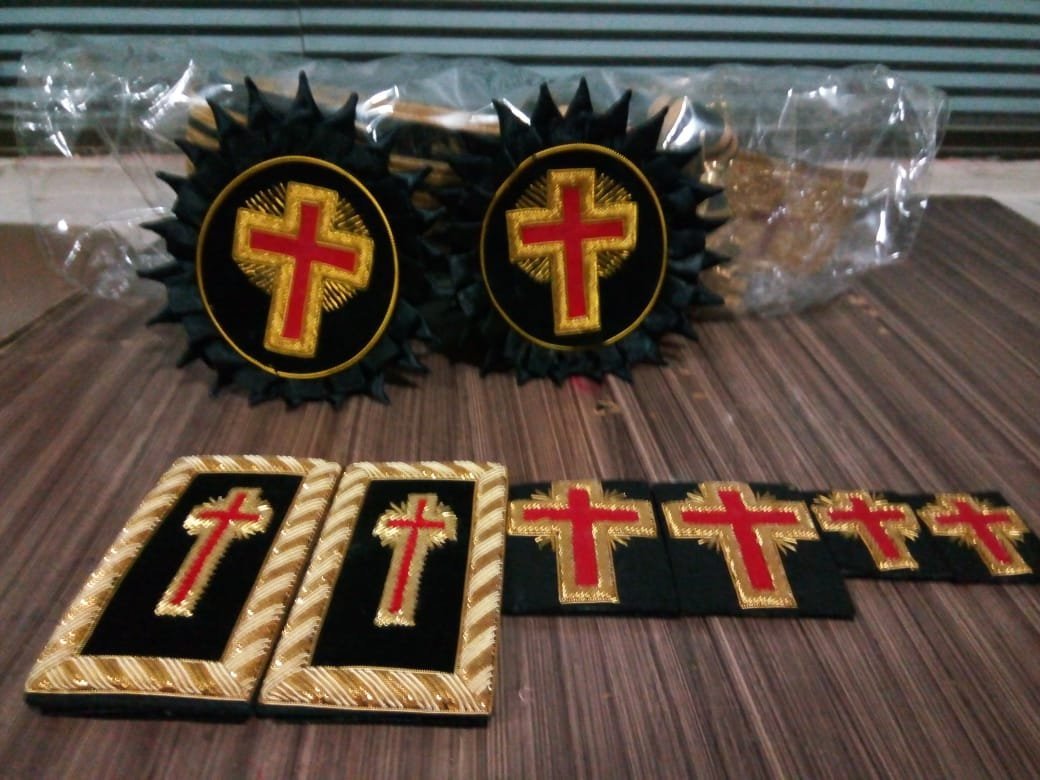 Knight Templar Rosette & Shoulder Badge