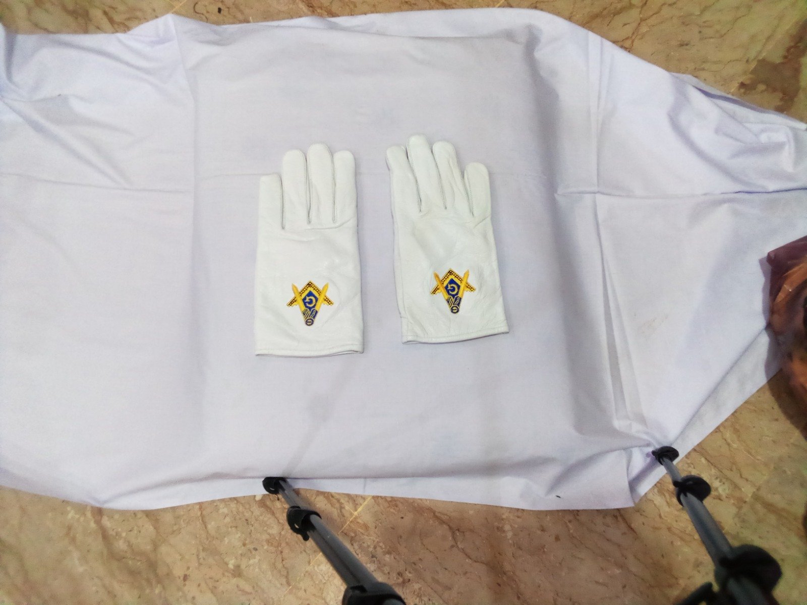 Embroidered Cotton Gloves
